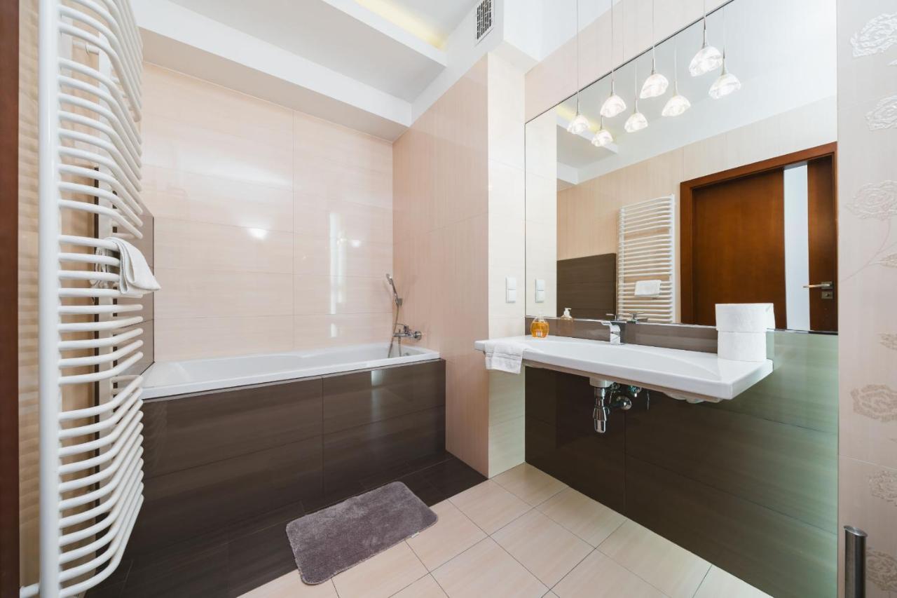 Apartament W Centrum Krakowa Na Ulicy Dlugiej Exteriör bild